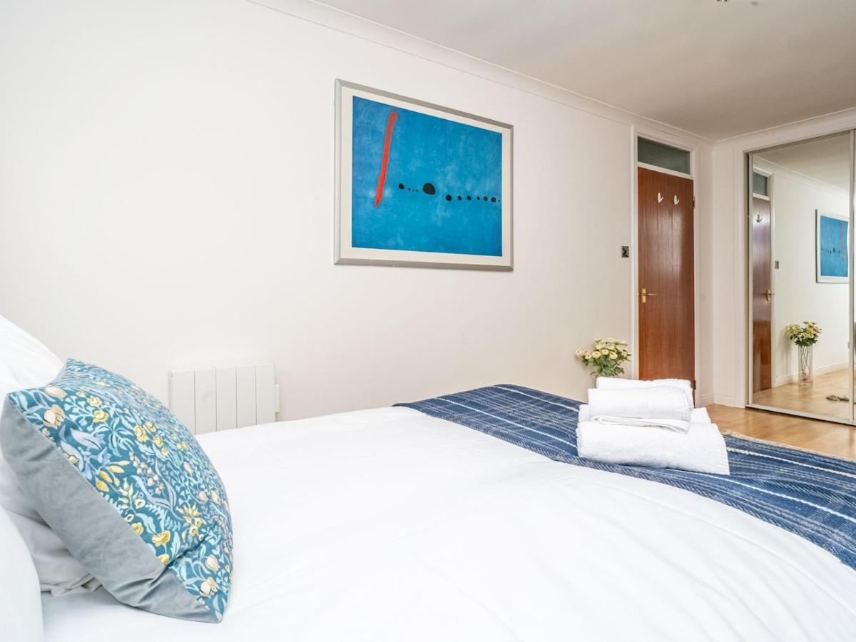 Pass The Keys Stunning Flat With Sea View And Parking Apartment Edinburgh Bagian luar foto